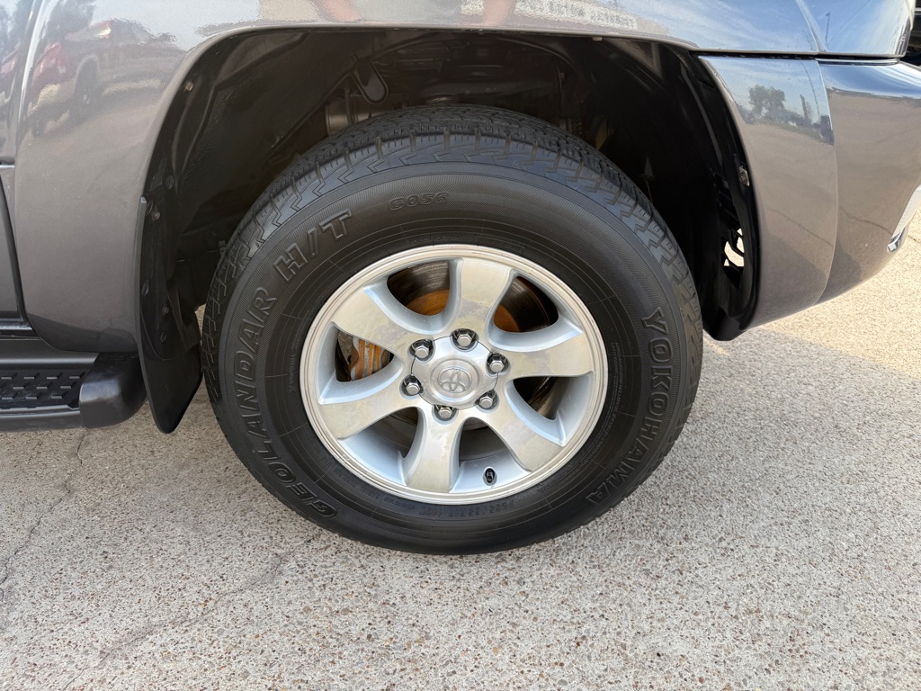 2012 Toyota Sequoia SR5 photo 15