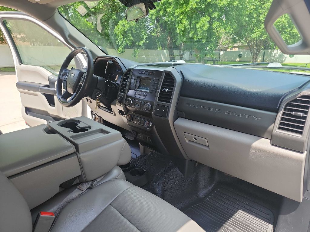 2019 Ford F-550 photo 34