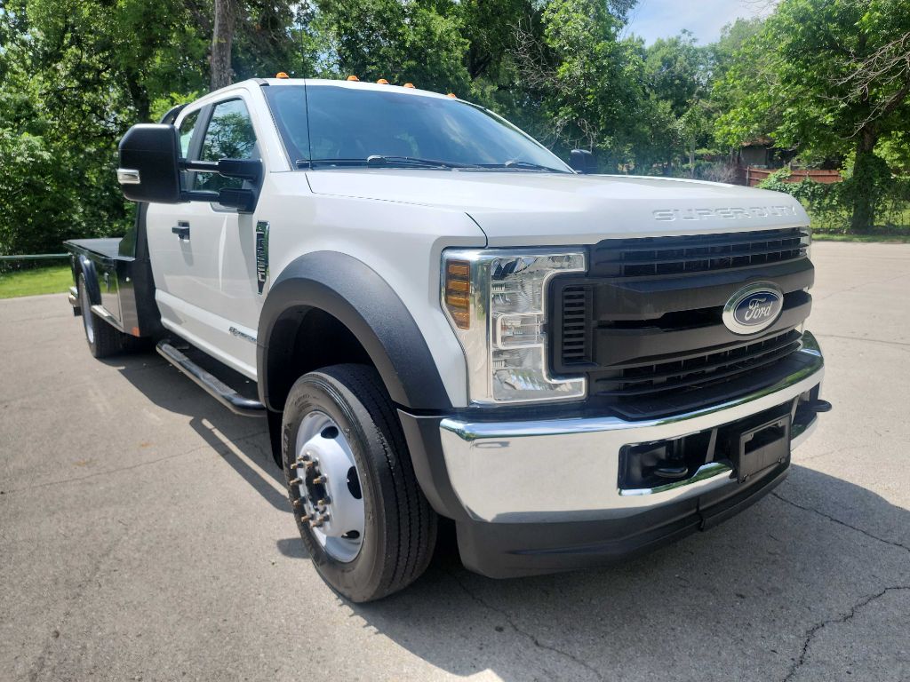 2019 Ford F-550 Super Duty Chassis Cab XL's photo