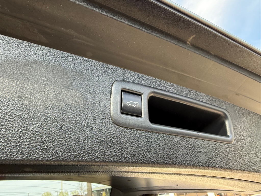 2012 Toyota Sequoia SR5 photo 58