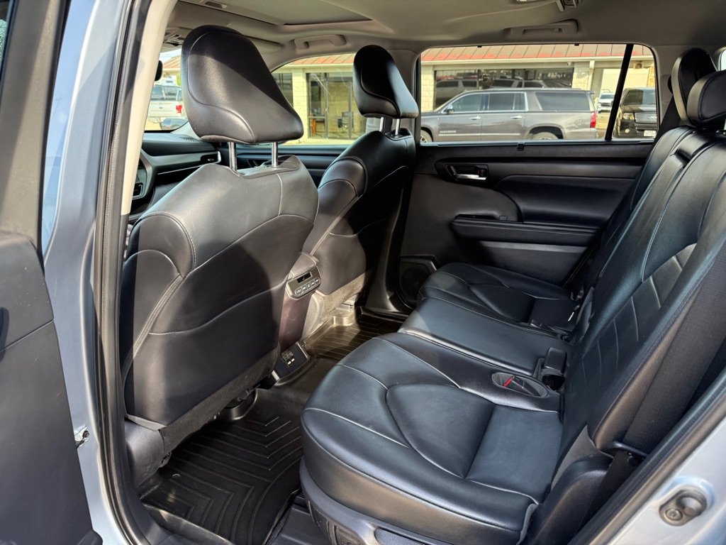 2012 Toyota Sequoia SR5 photo 53
