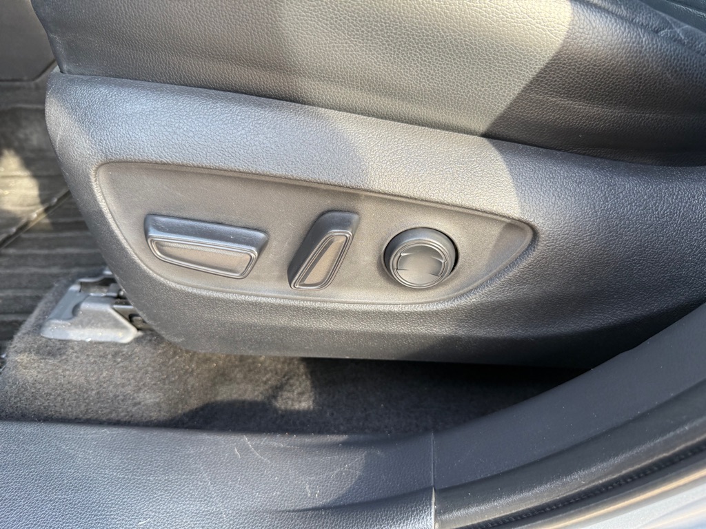 2012 Toyota Sequoia SR5 photo 60