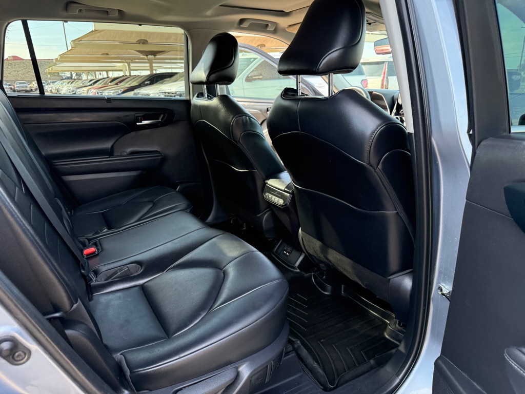 2012 Toyota Sequoia SR5 photo 56