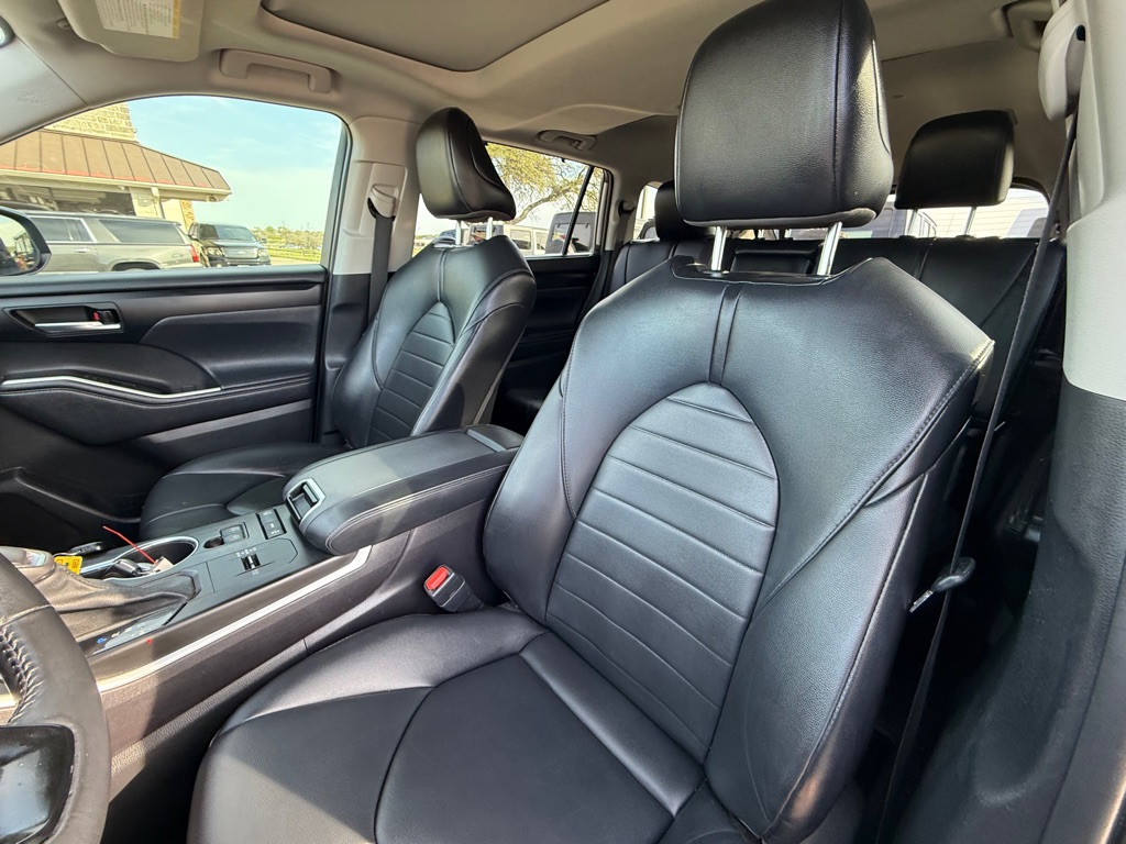 2012 Toyota Sequoia SR5 photo 59