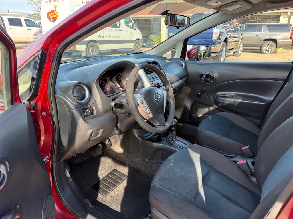 2016 Nissan Versa Note S photo 11