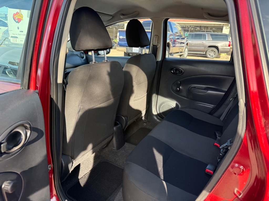 2016 Nissan Versa Note S photo 12