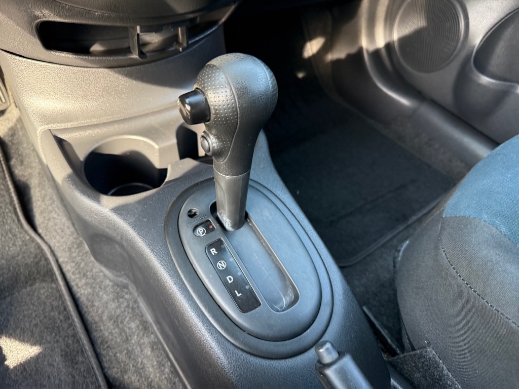 2016 Nissan Versa Note S photo 24