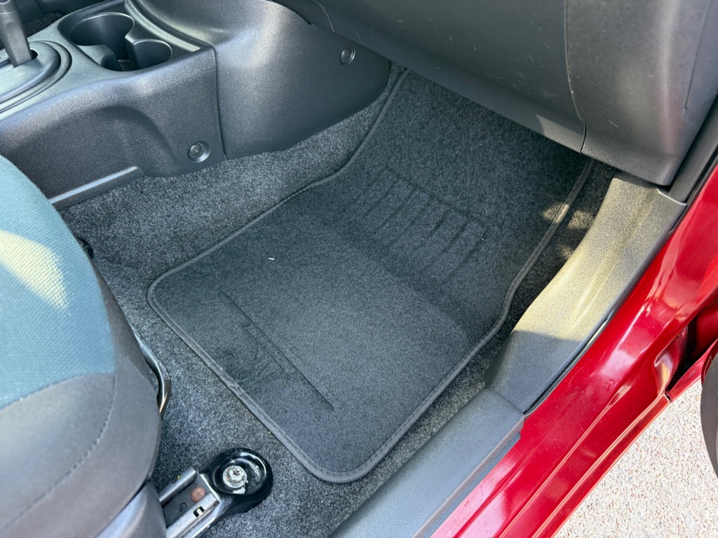 2016 Nissan Versa Note S photo 15