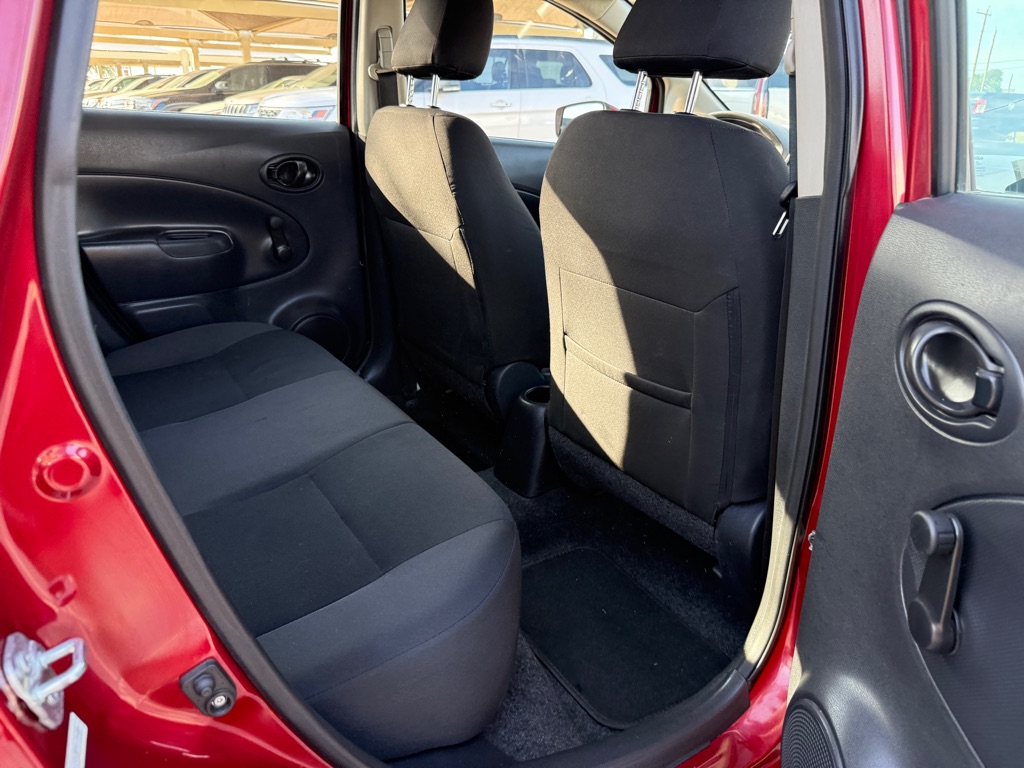 2016 Nissan Versa Note S photo 14