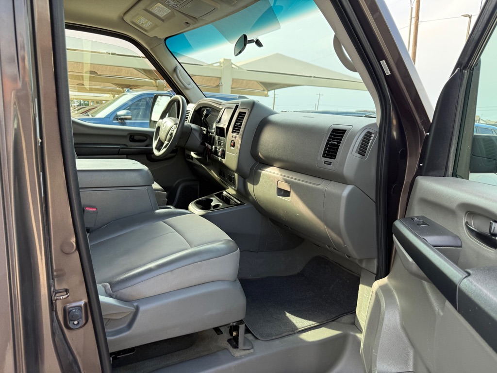 2016 Nissan Versa Note S photo 44