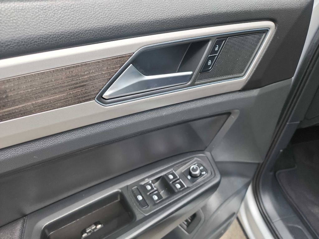 2016 Volkswagen Tiguan S photo 50