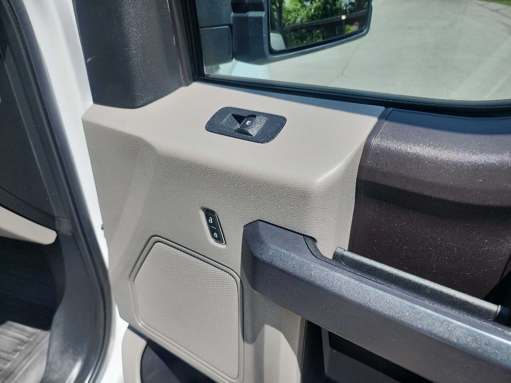 2019 Ford F-150 photo 40