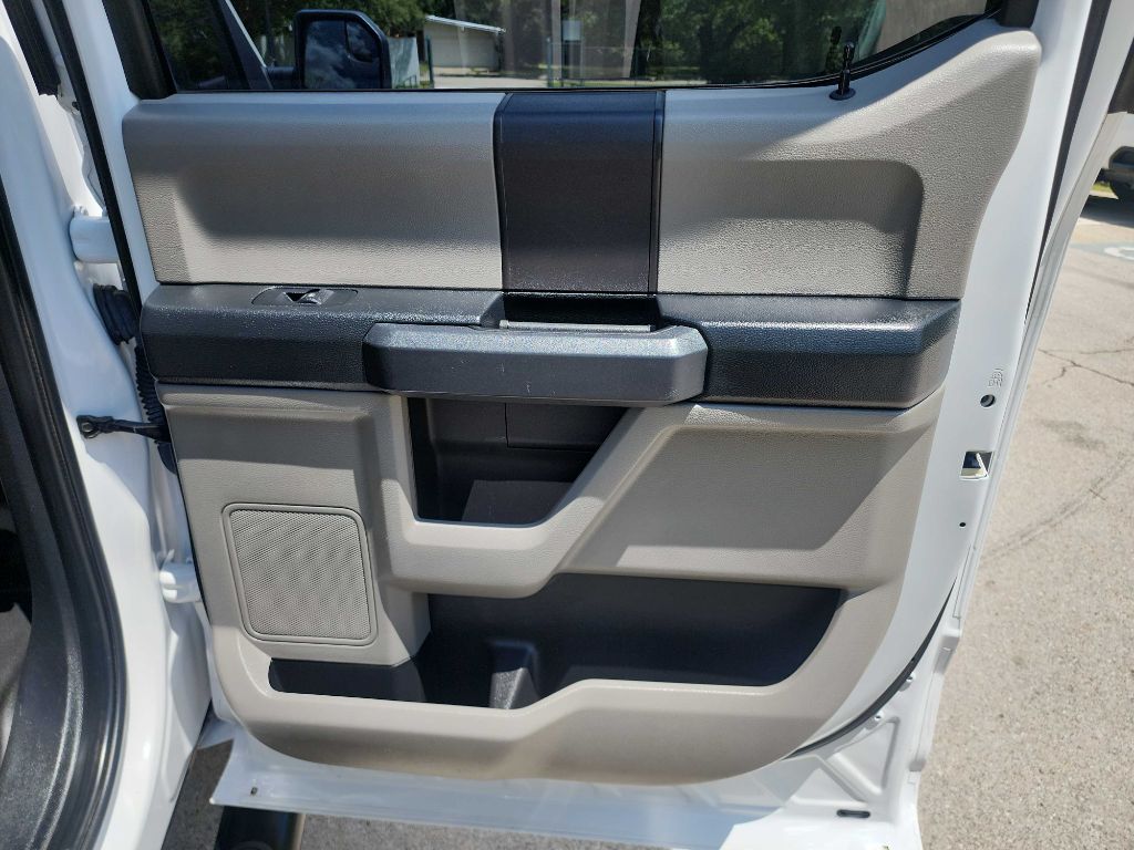 2019 Ford F-150 photo 36