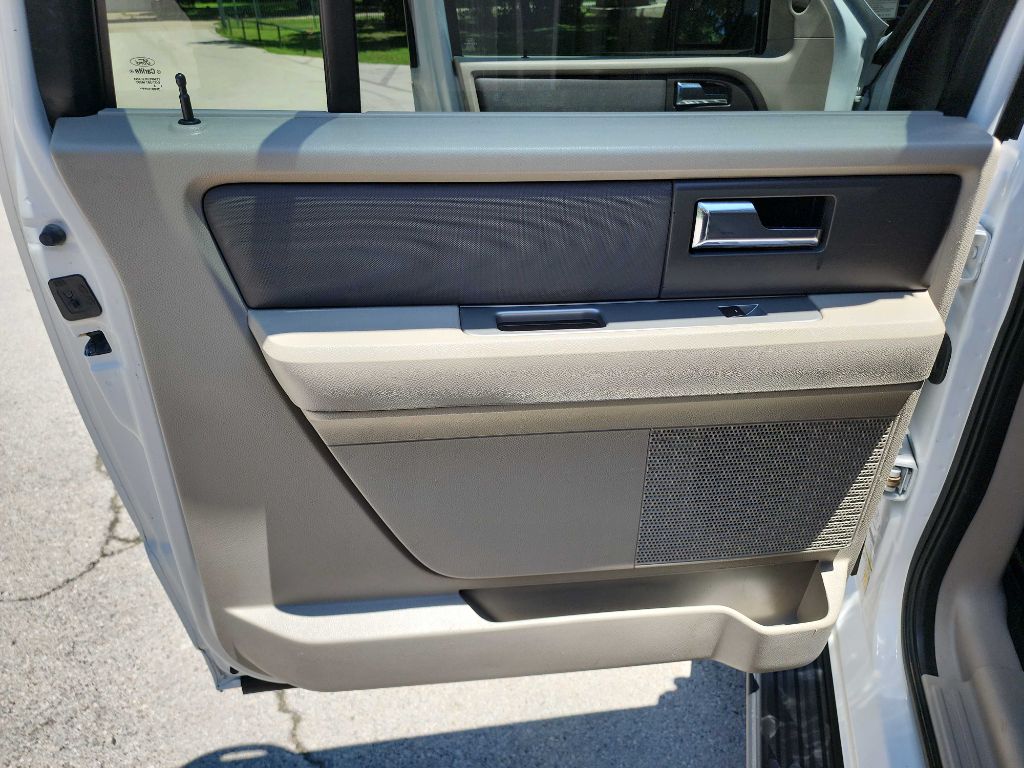 2012 Ford Expedition EL XL photo 21
