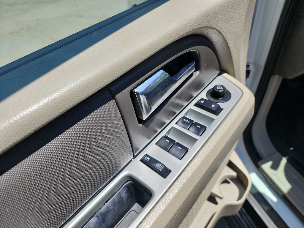 2012 Ford Expedition EL XL photo 11