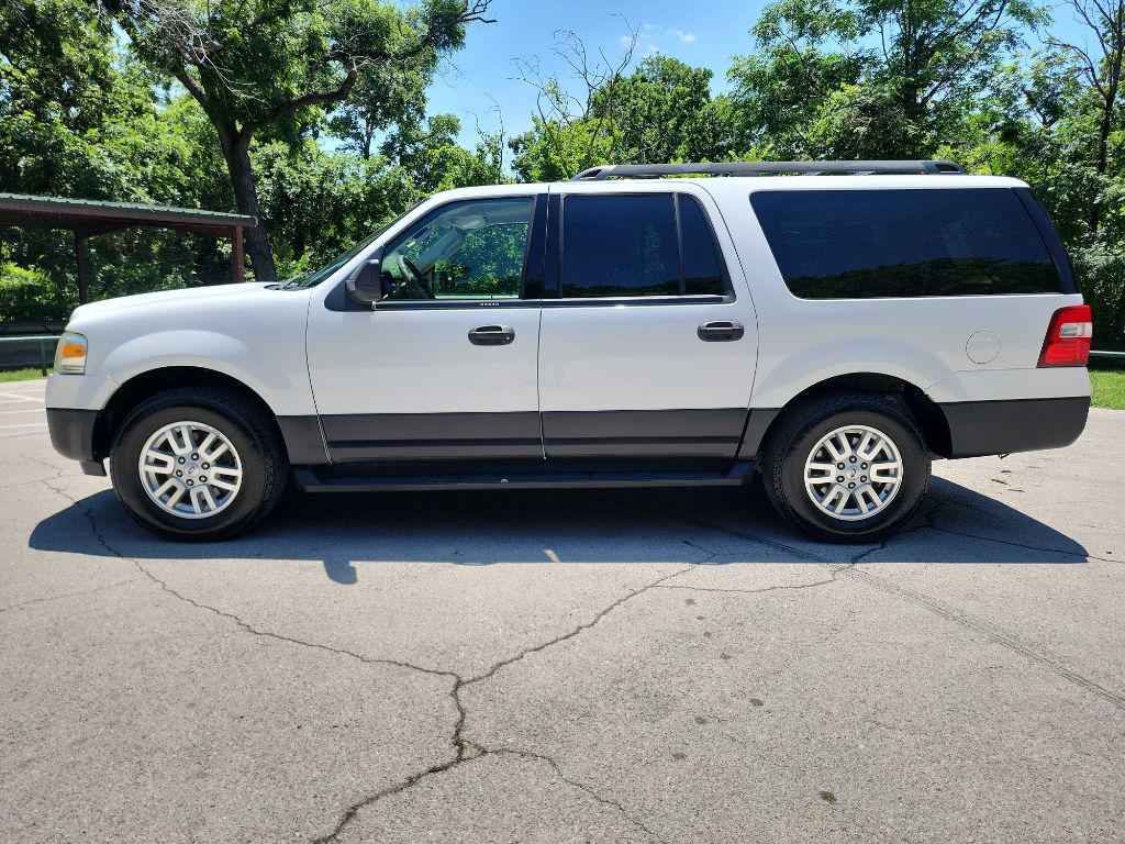 2012 Ford Expedition EL XL photo 4