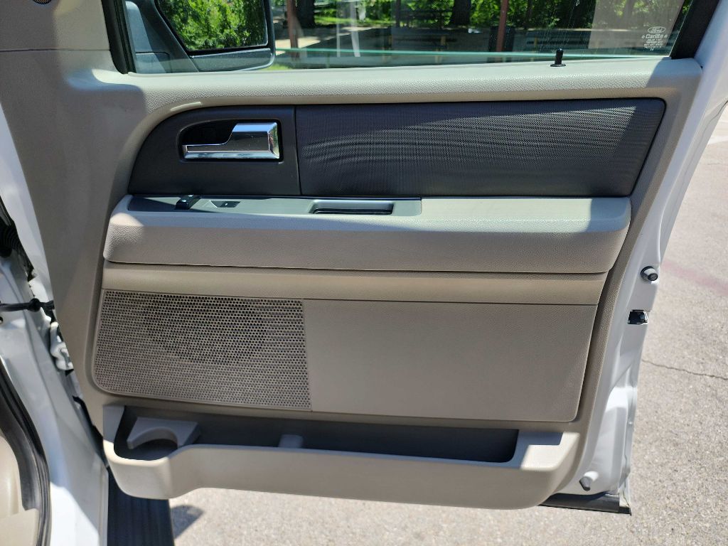 2012 Ford Expedition EL XL photo 27