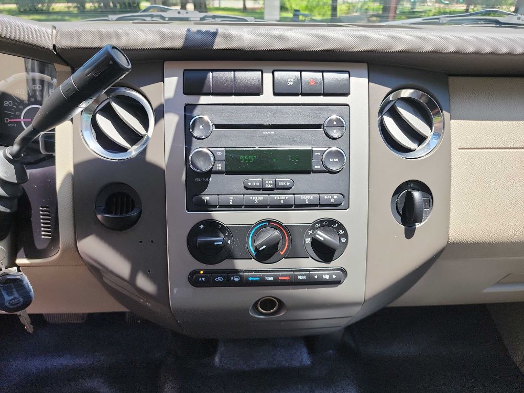 2012 Ford Expedition EL XL photo 19