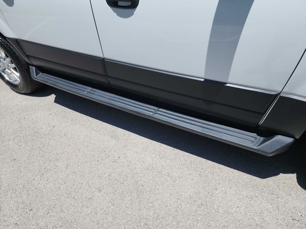 2012 Ford Expedition EL XL photo 13