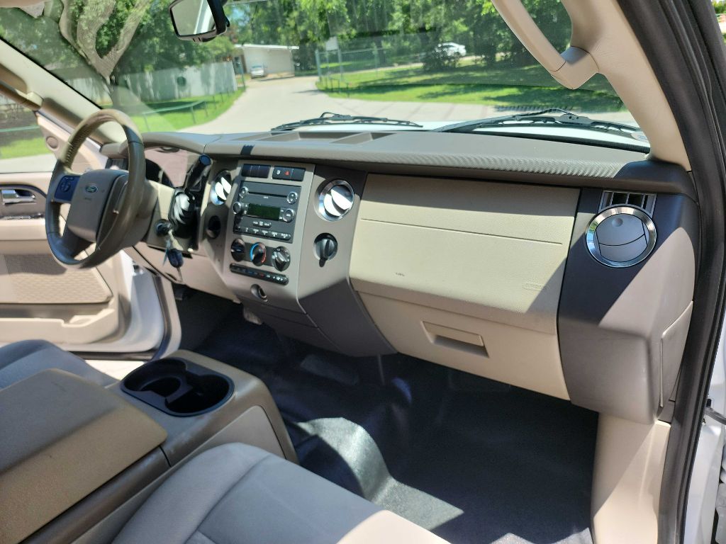 2012 Ford Expedition EL XL photo 30