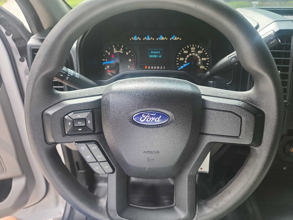 2015 Ford F-150 photo 16