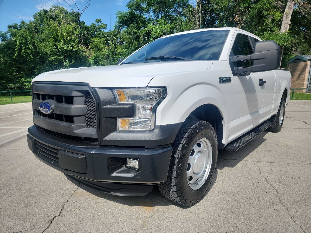 2015 Ford F-150 photo 4