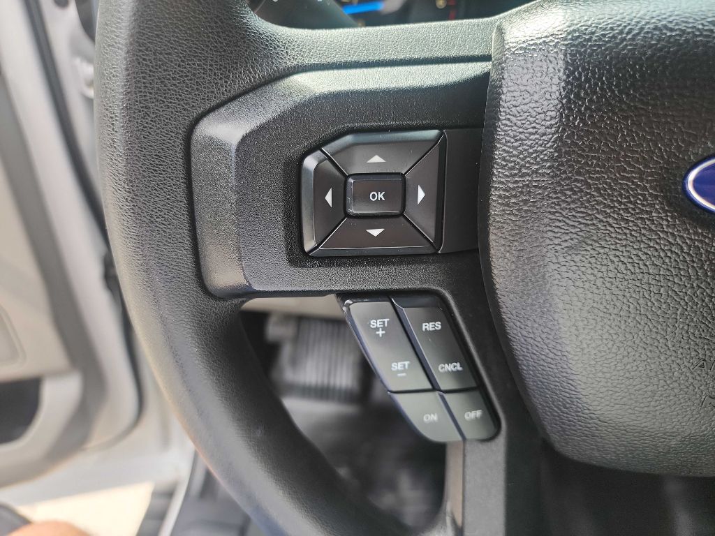 2015 Ford F-150 photo 17