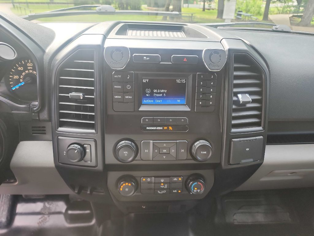 2015 Ford F-150 photo 20