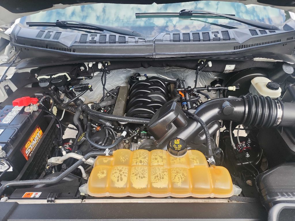 2015 Ford F-150 photo 34