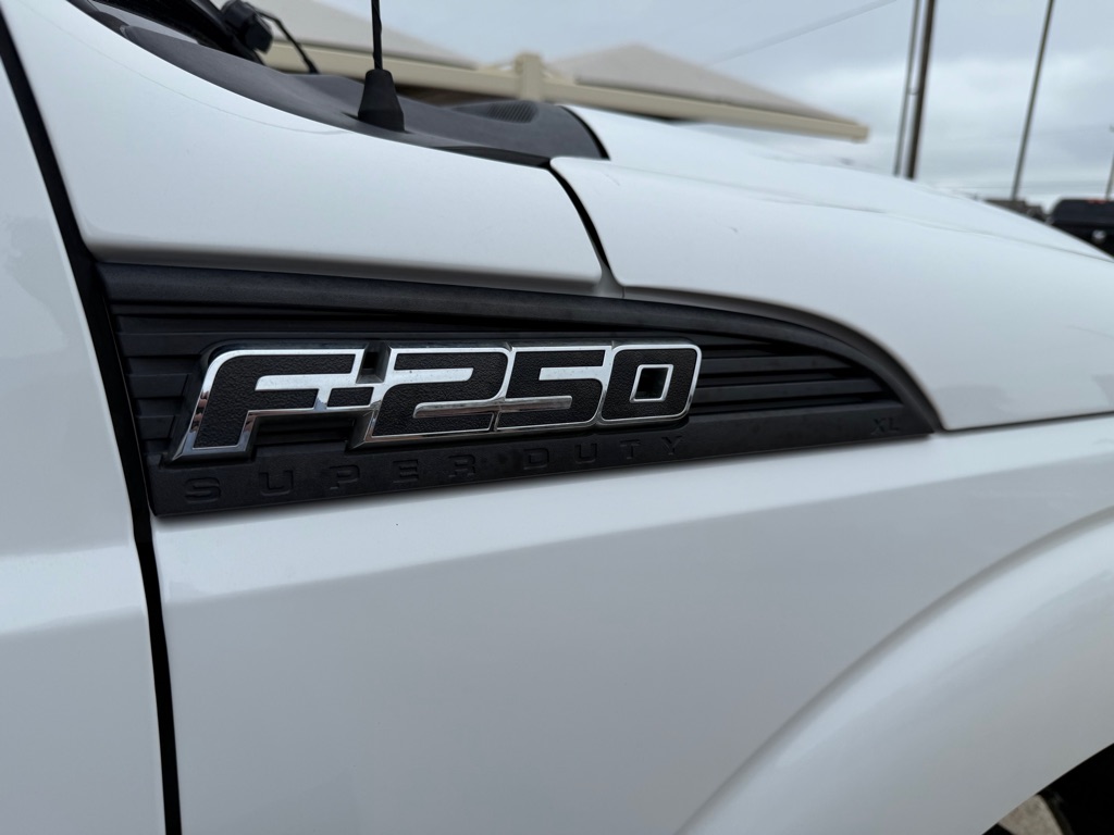 2015 Ford F-250 photo 12