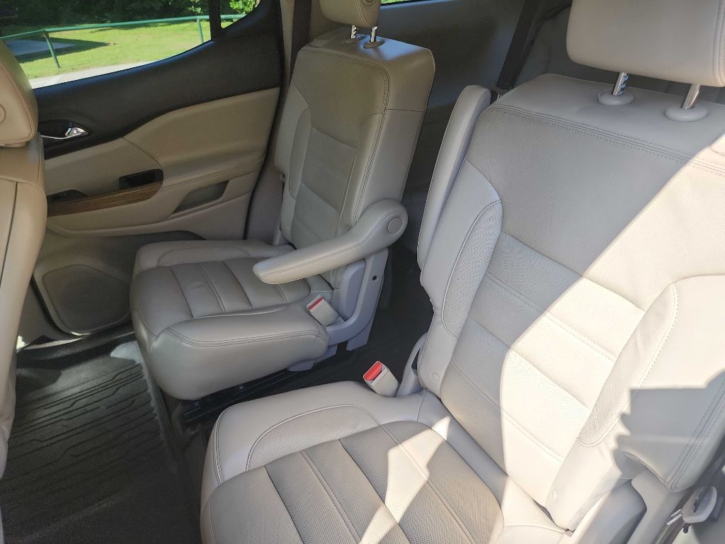 2017 Gmc Acadia Denali photo 31