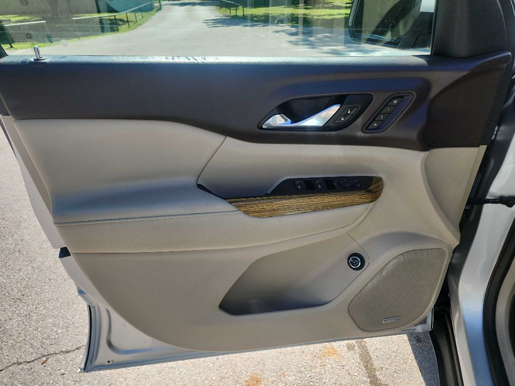 2017 Gmc Acadia Denali photo 12