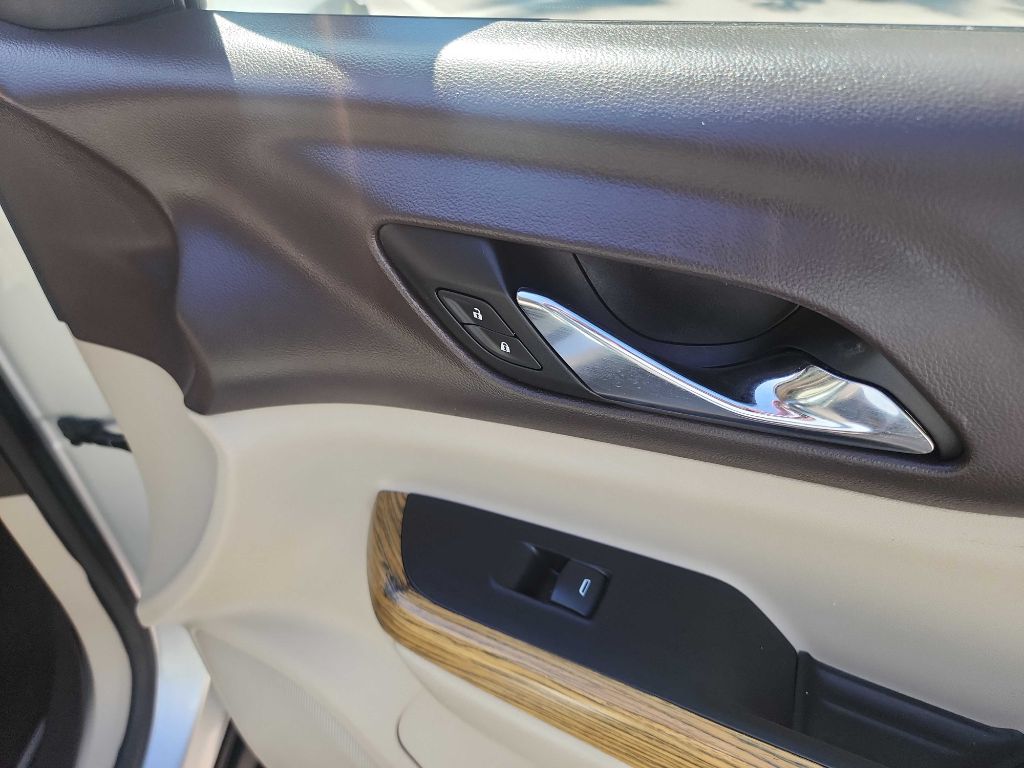 2017 Gmc Acadia Denali photo 38