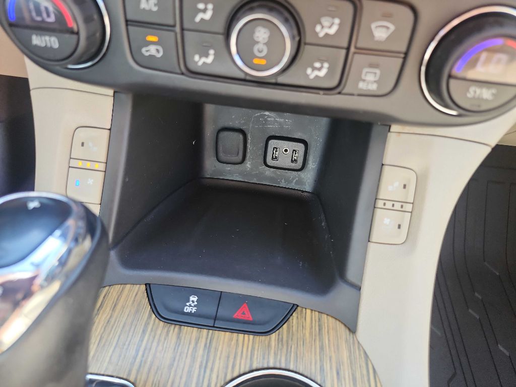 2017 Gmc Acadia Denali photo 25