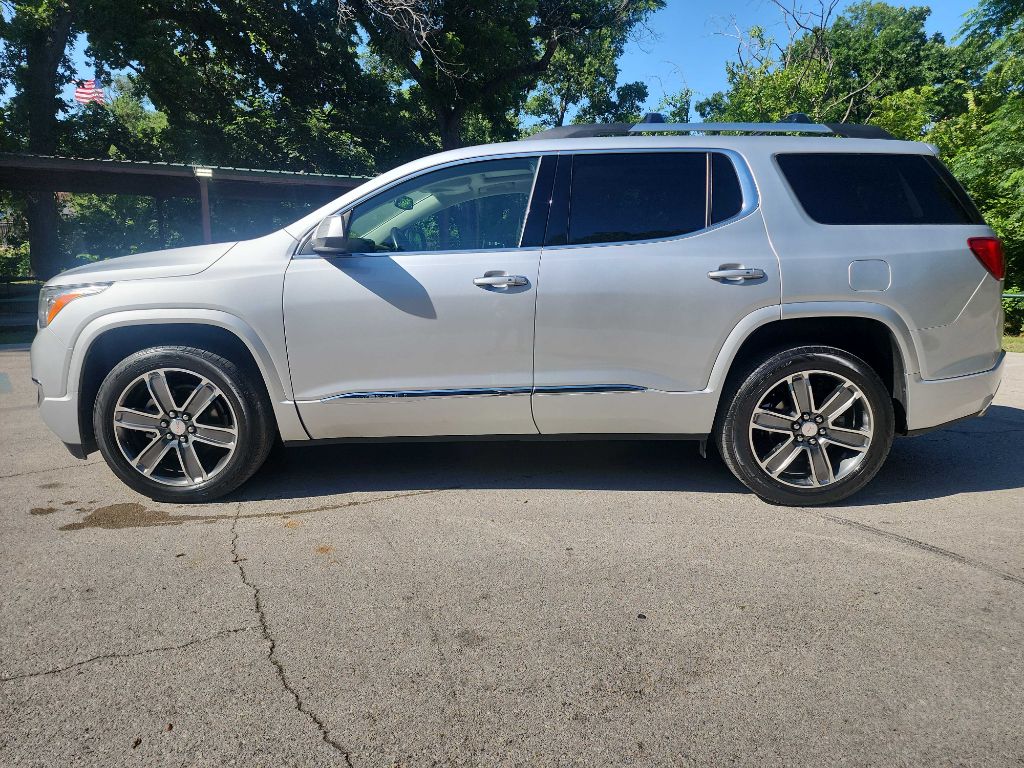 2017 Gmc Acadia Denali photo 5