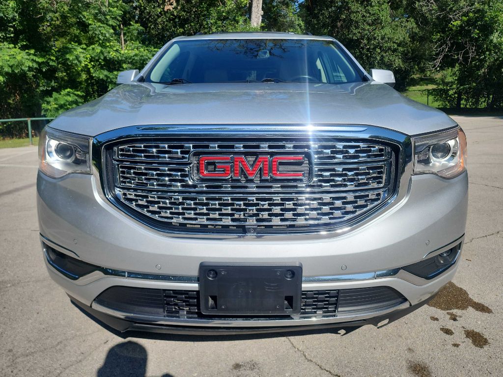 2017 Gmc Acadia Denali photo 2