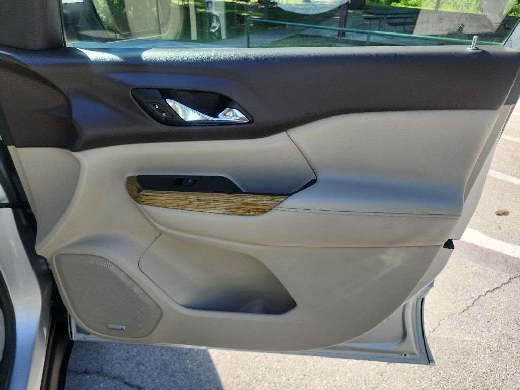 2017 Gmc Acadia Denali photo 35