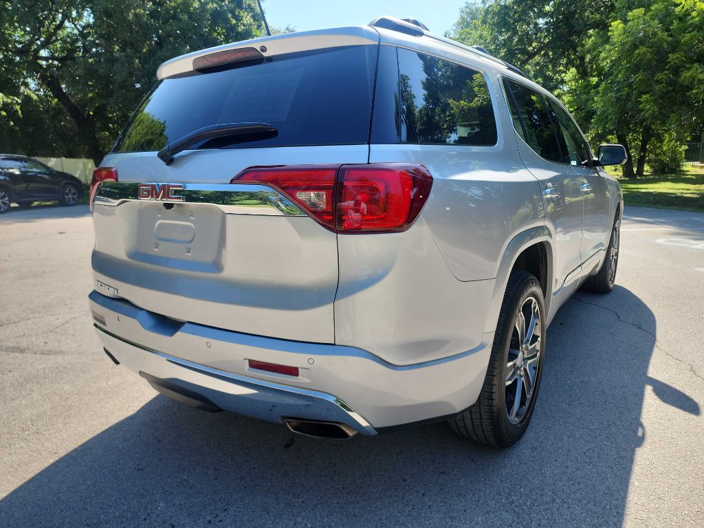 2017 Gmc Acadia Denali photo 8