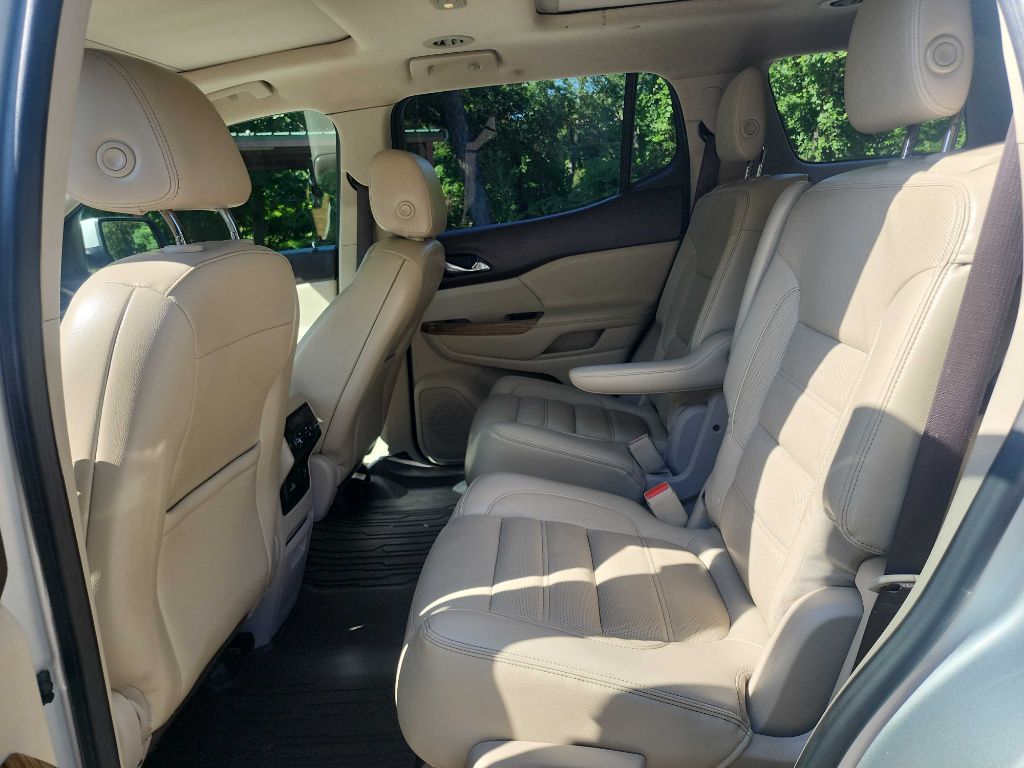 2017 Gmc Acadia Denali photo 29