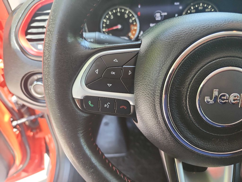 2016 Jeep Renegade Trailhawk photo 20