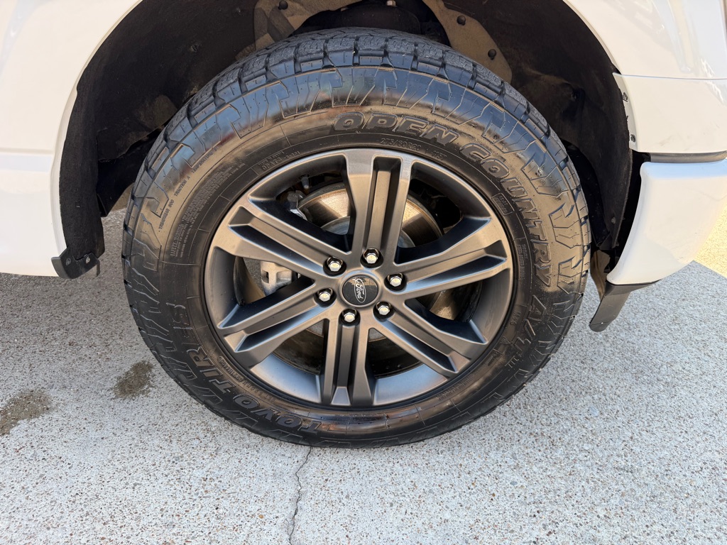 2022 Ford F-150 photo 11