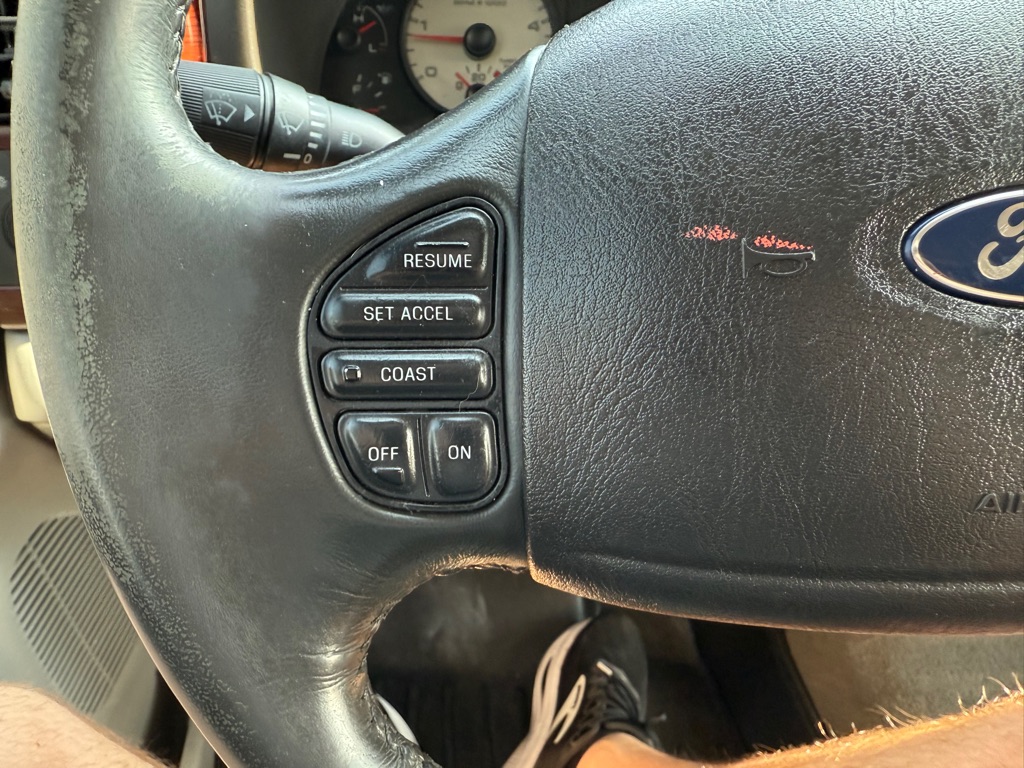 2005 Ford F-250 photo 24