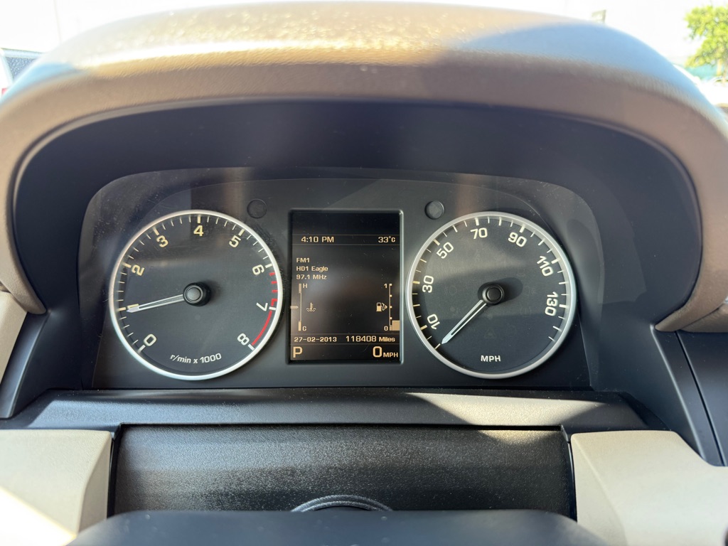 2016 Land Rover LR4 HSE photo 25