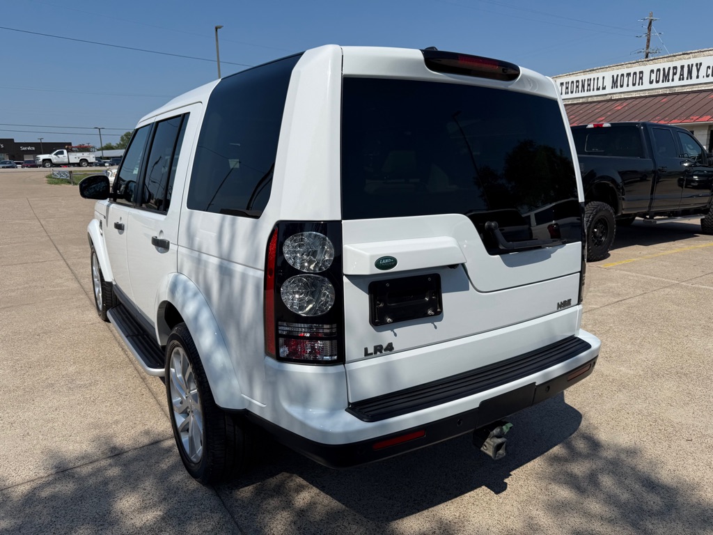 2016 Land Rover LR4 HSE photo 4