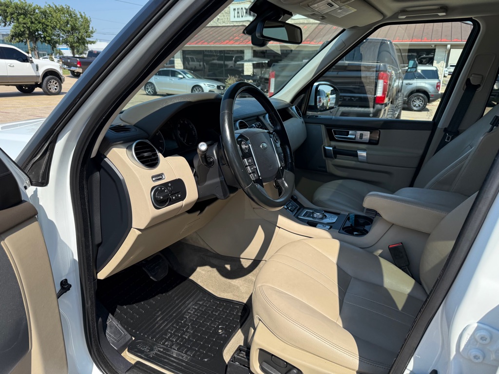 2016 Land Rover LR4 HSE photo 13