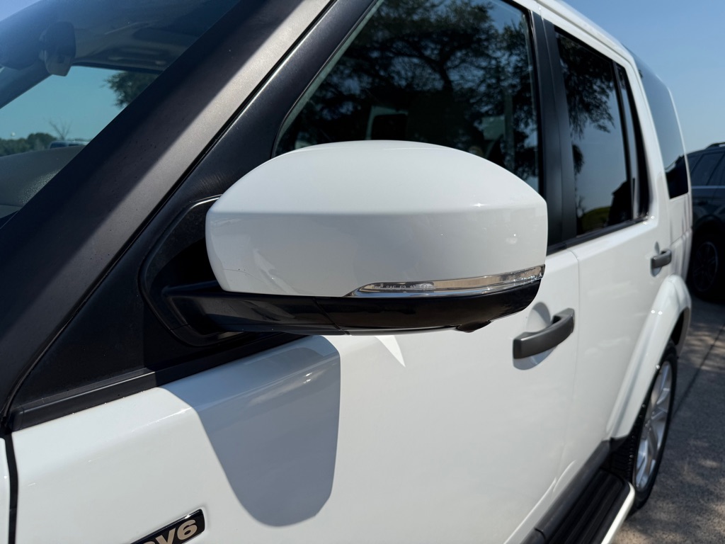 2016 Land Rover LR4 HSE photo 11