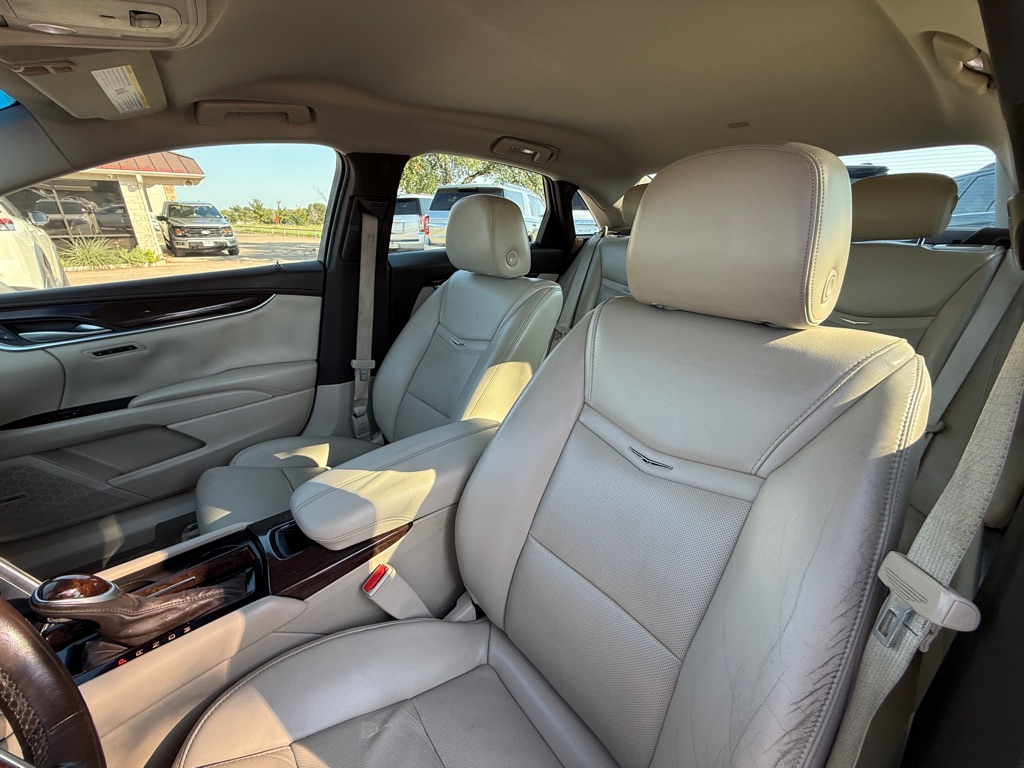 2015 Cadillac XTS Luxury photo 18