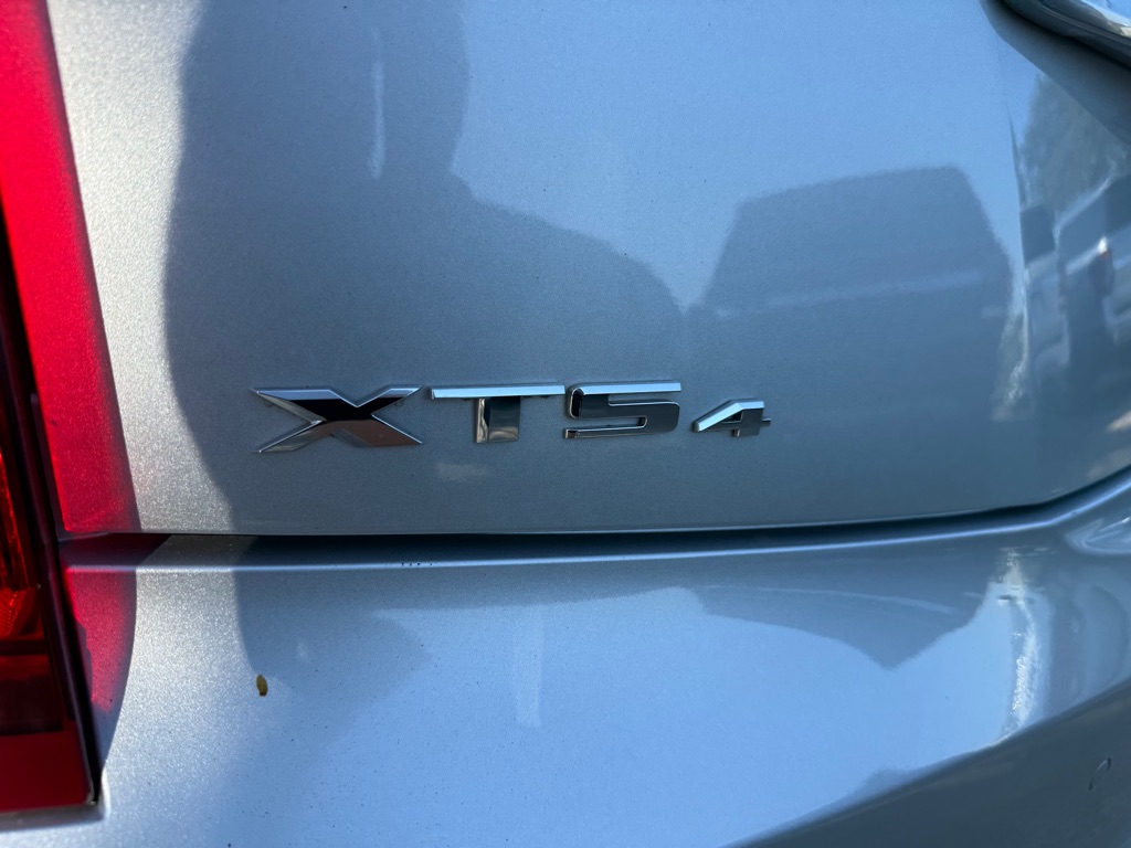 2015 Cadillac XTS Luxury photo 11