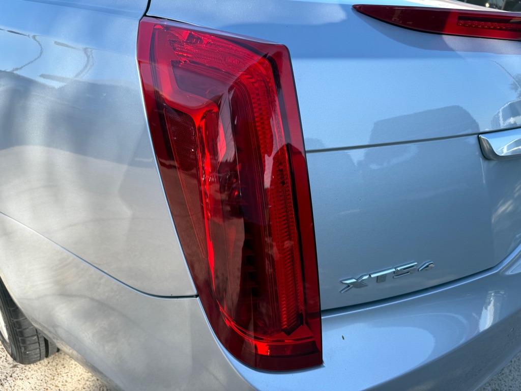 2015 Cadillac XTS Luxury photo 12