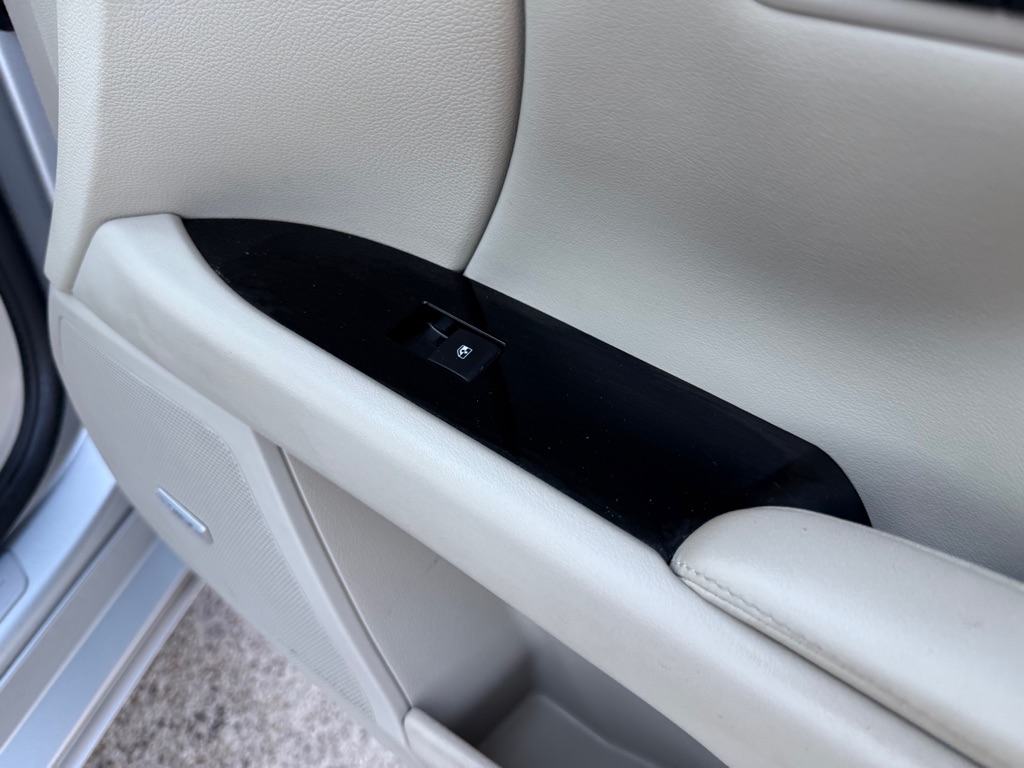 2015 Cadillac XTS Luxury photo 27
